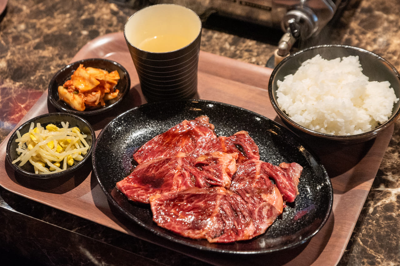 ハラミ定食